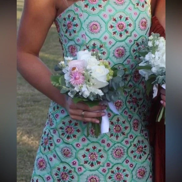 ALICE + OLIVIA Lawrence embroidered dress! - Picture 7 of 7